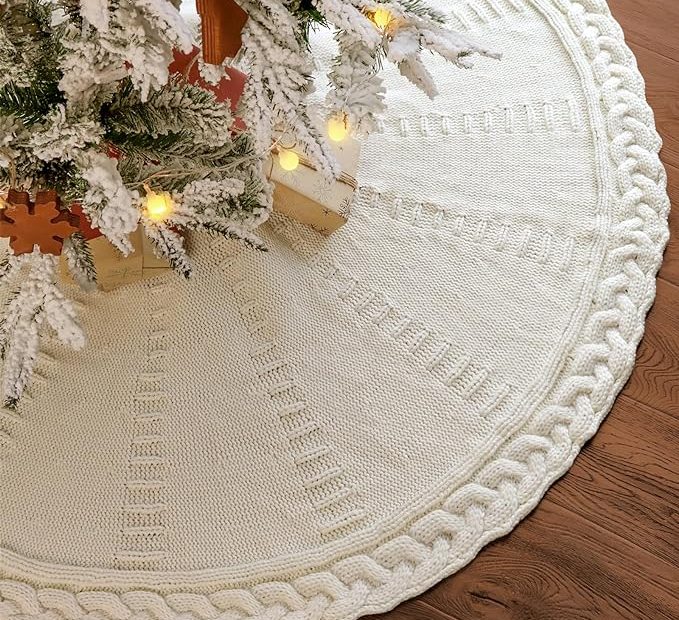 Limbridge Knitted Christmas Tree Skirt